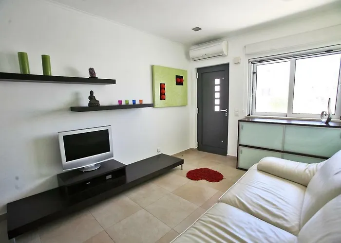 Luz House